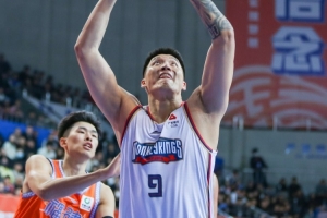 媒体人：对阿日有意的球队不愿出足额培养费 同曦主动放弃培养费