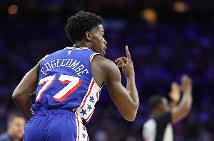 【菜鸟】探花埃奇库姆26分4板7助 状元仅2分 小杨8分钟3中0得1+1