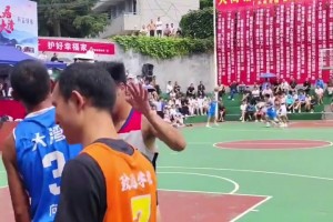 希望以后的规则能够适当的制约一下这种防守
